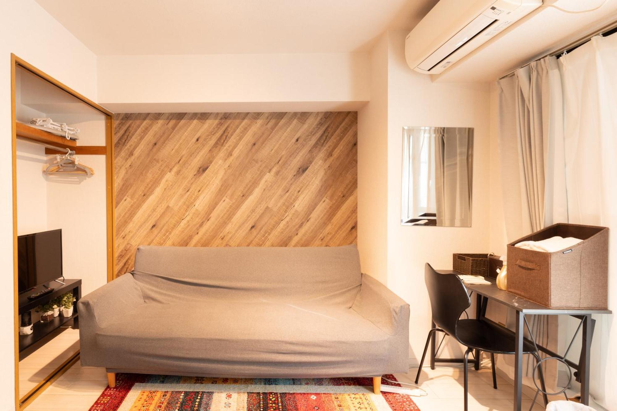 コンフィデンスロン301 Apartment *