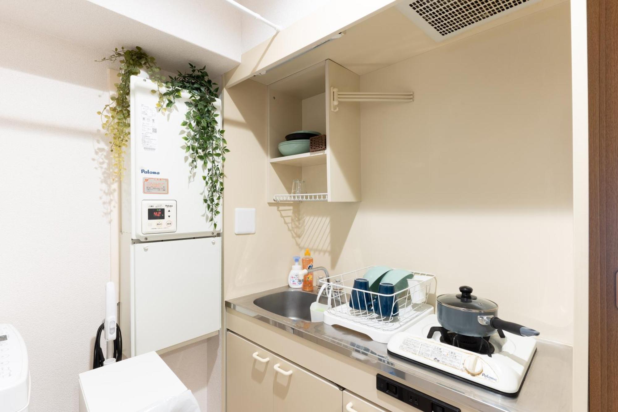 Apartment コンフィデンスロン301 Osaka