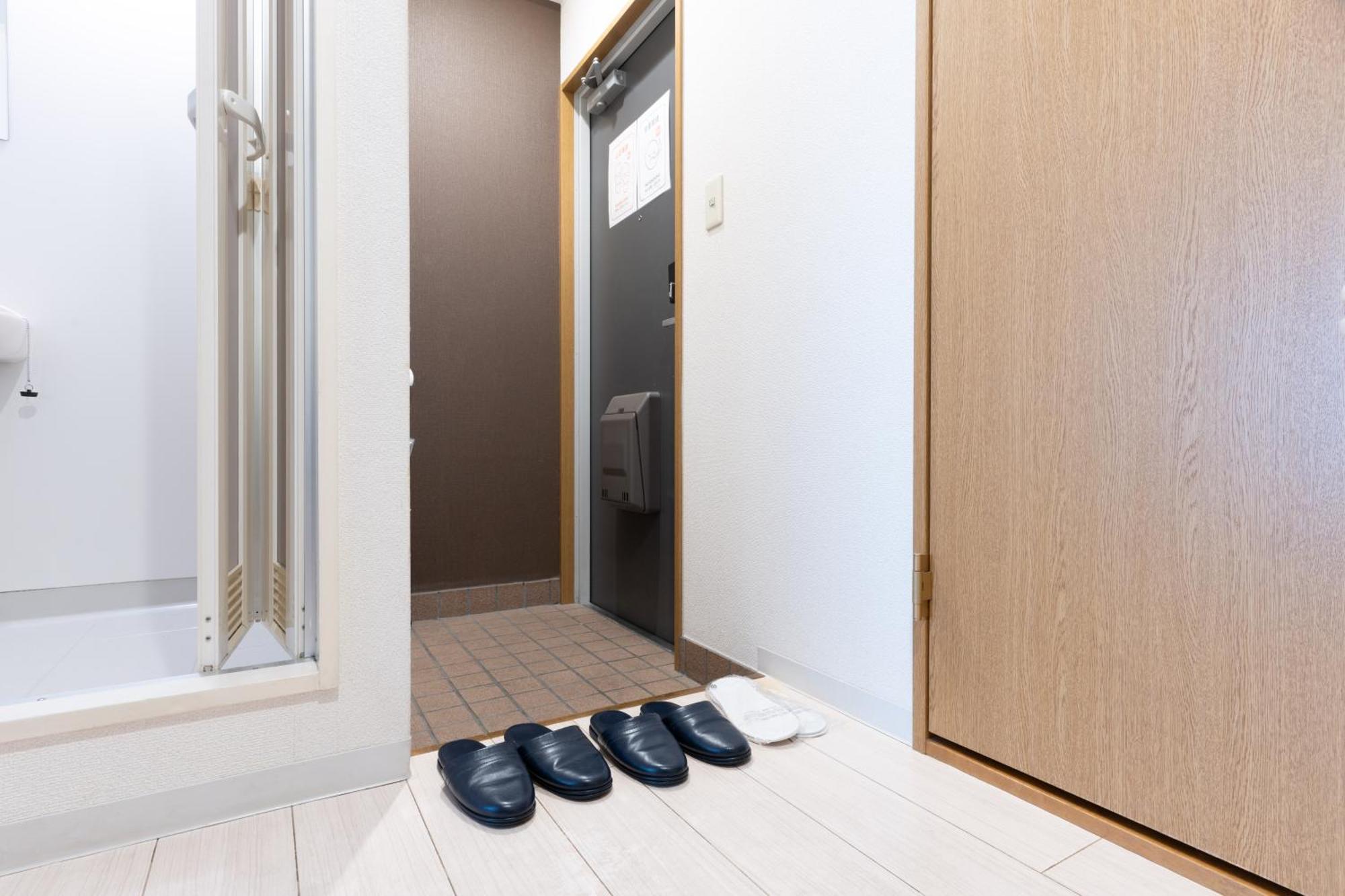 Apartment コンフィデンスロン301